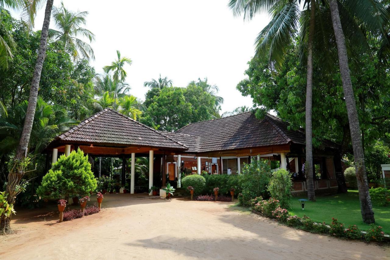 The Nattika Beach Resort Thrissur 外观 照片
